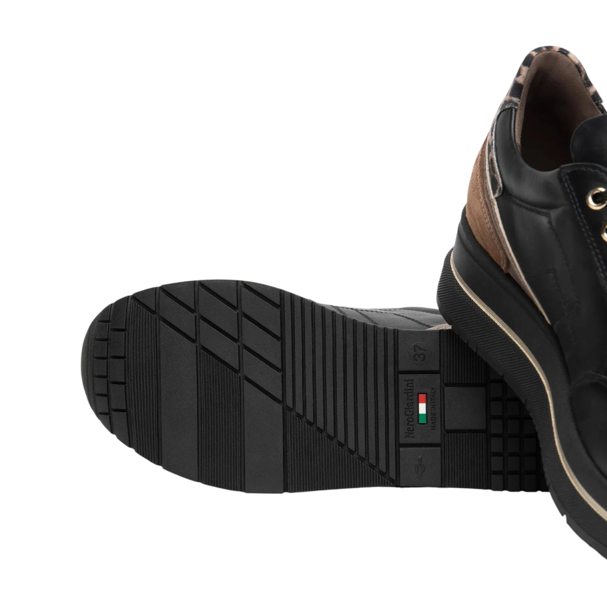 NeroGiardini Sneakers da donna in pelle e tessuto tecnico