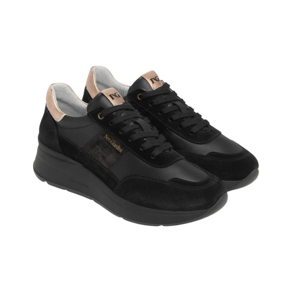 NeroGiardini Sneakers da donna in pelle scamosciata