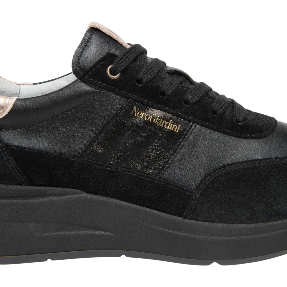 NeroGiardini Sneakers da donna in pelle scamosciata