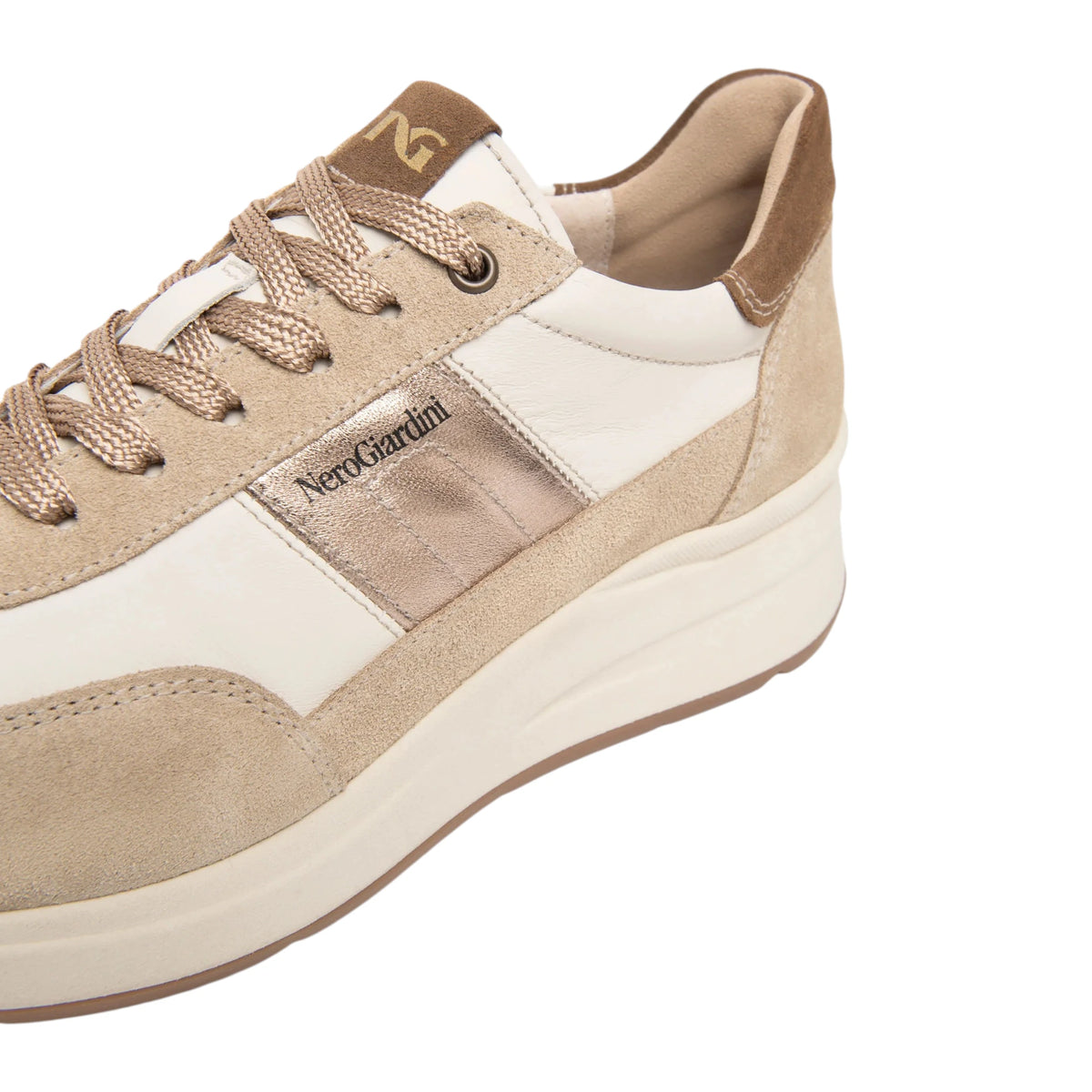 NeroGiardini Sneakers da donna in pelle scamosciata